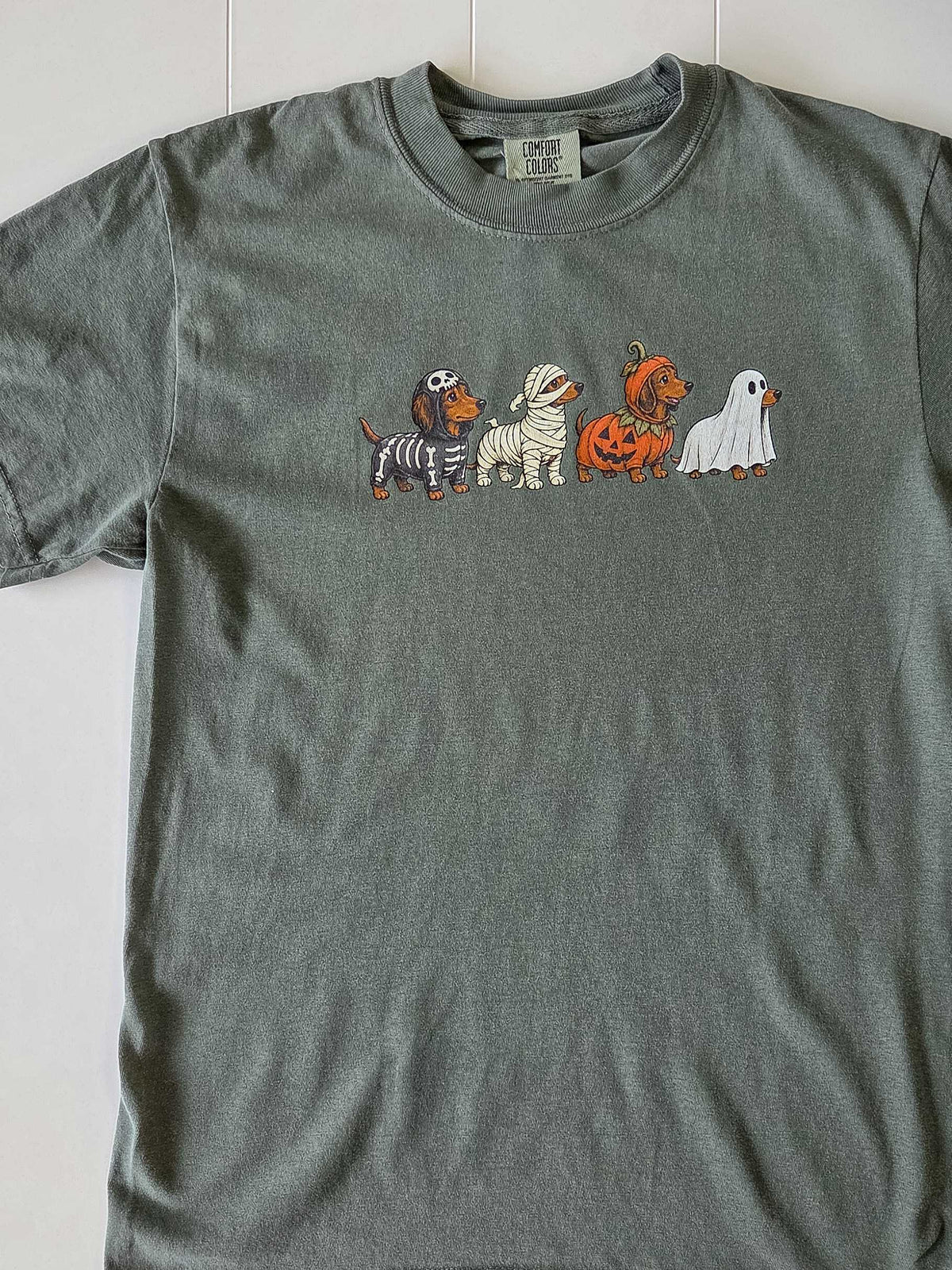 Halloween Dachshund Costume Graphic Tee