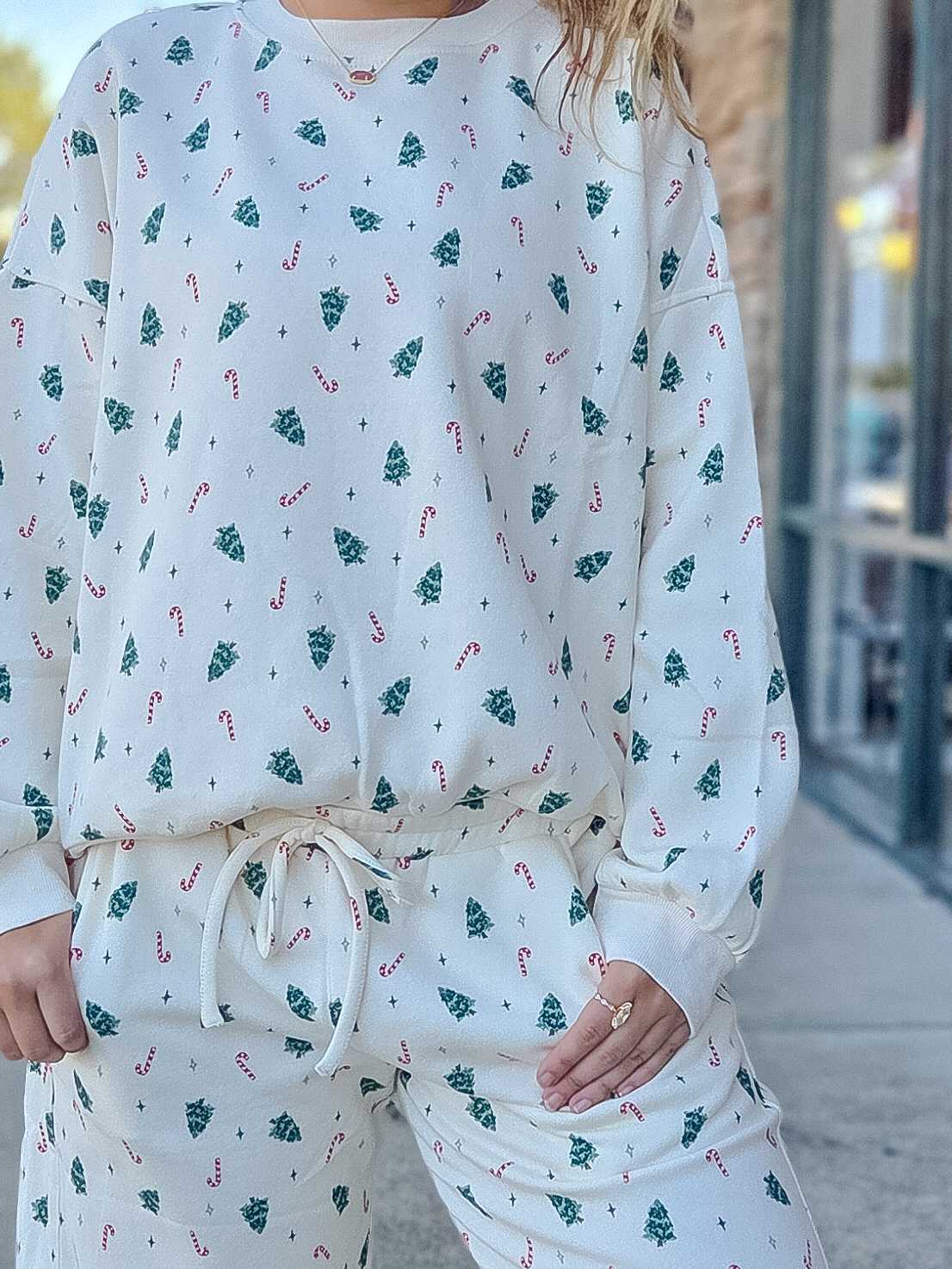 Christmas Tree & Candy Cane Print Pullover Top – Ivory