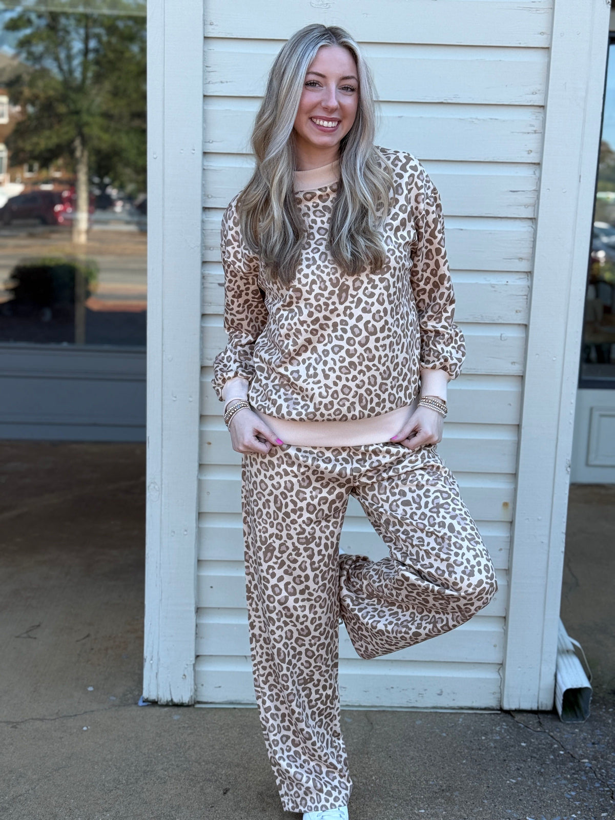 Leopard Print Relaxed Crewneck Sweatshirt