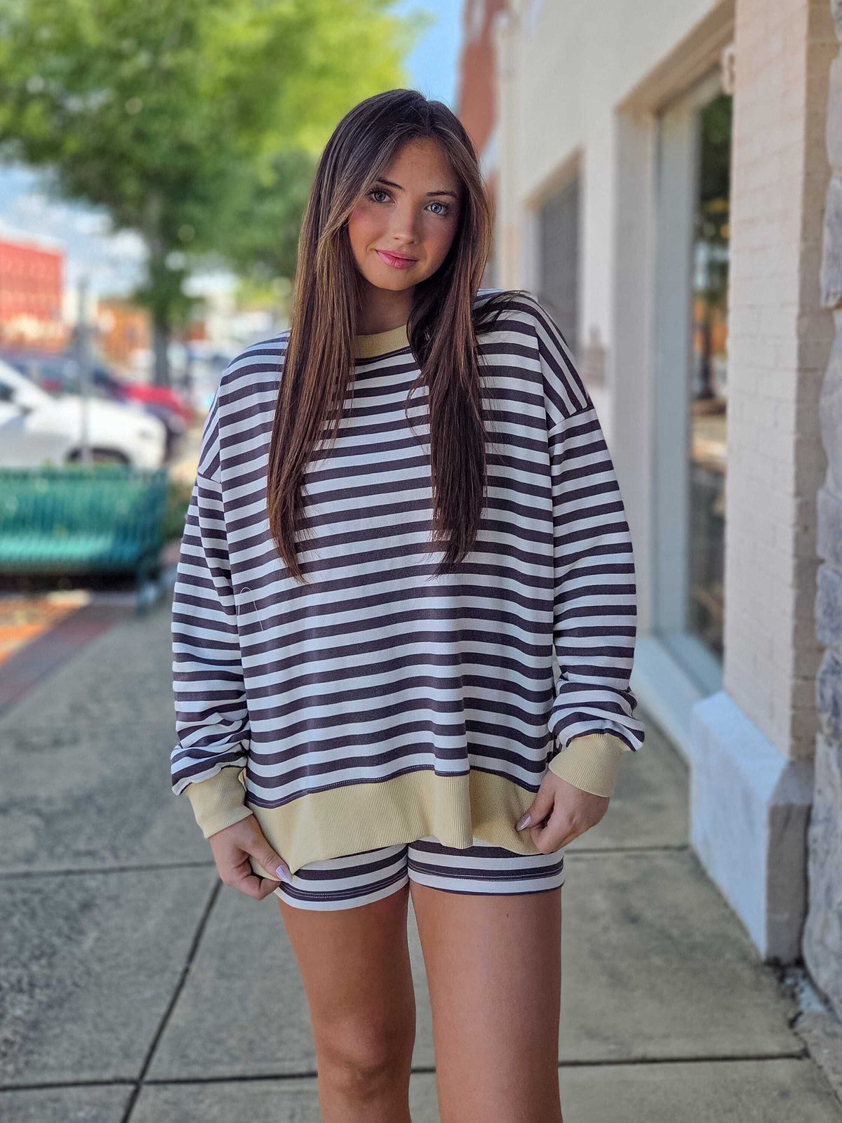 STRIPED BOXY LONG SLEEVE CONTRAST KNIT TOP